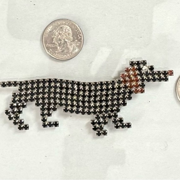 Dorothy Bauer Dachshund Dog Brooch - Rhinestone Pin - Picture 6 of 9